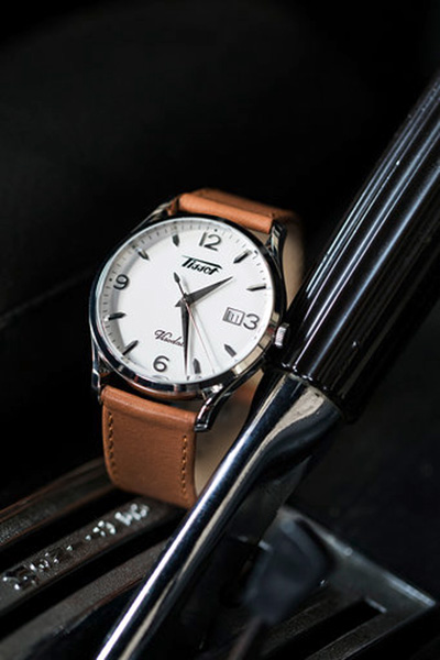 ساعة  Tissot Heritage Visodate Quart... تراث من الأناقة